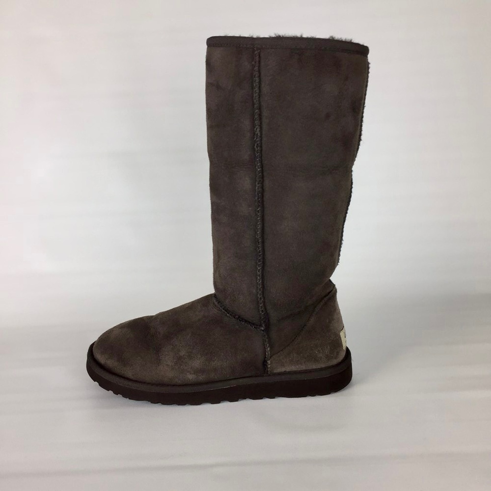 UGG Classic Tall 5815 Brown Shearling Boots 8 - Picture 8 of 14